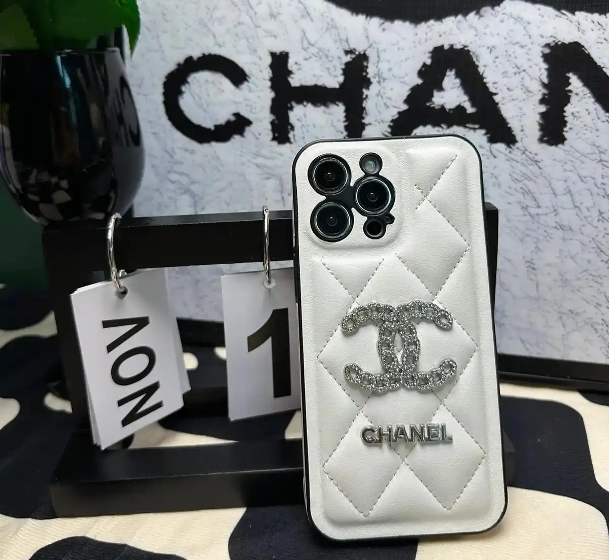 Quilted Chain Phone Case C-00824 - real product photo, wholesale Phone Case from Yaoford