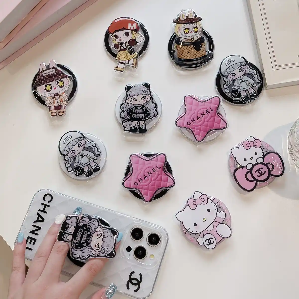 Quilted Chain Phone Case C-05017 - real product photo, wholesale Phone Case from Yaoford