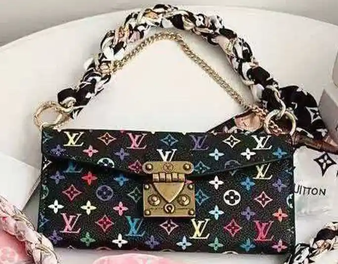 Monogram Canvas Phone Case LV02146 - real product photo, wholesale Phone Case from Yaoford