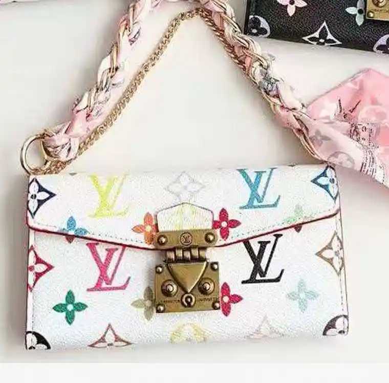 Monogram Canvas Phone Case LV02346 - real product photo, wholesale Phone Case from Yaoford