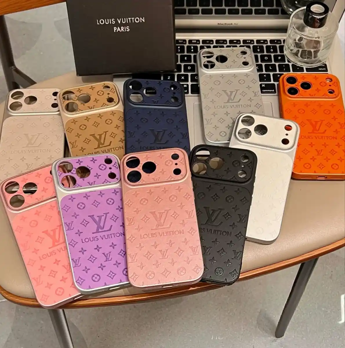 Monogram Canvas Phone Case LV04310 - real product photo, wholesale Phone Case from Yaoford