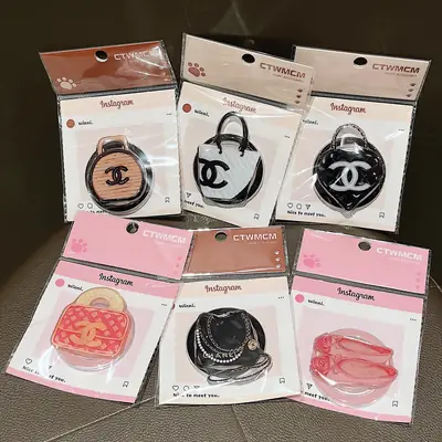 Quilted Chain Phone Case C-04917 - real product photo, wholesale Phone Case from Yaoford