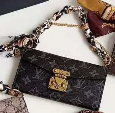 Monogram Canvas Phone Case LV01846 - real product photo, wholesale Phone Case from Yaoford